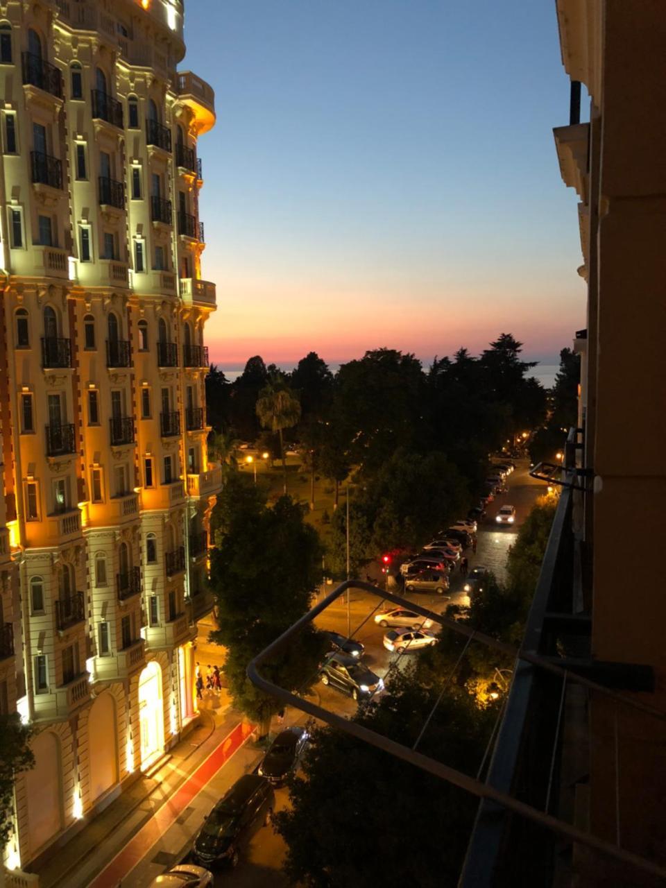 Apartment Gio Батумі Екстер'єр фото